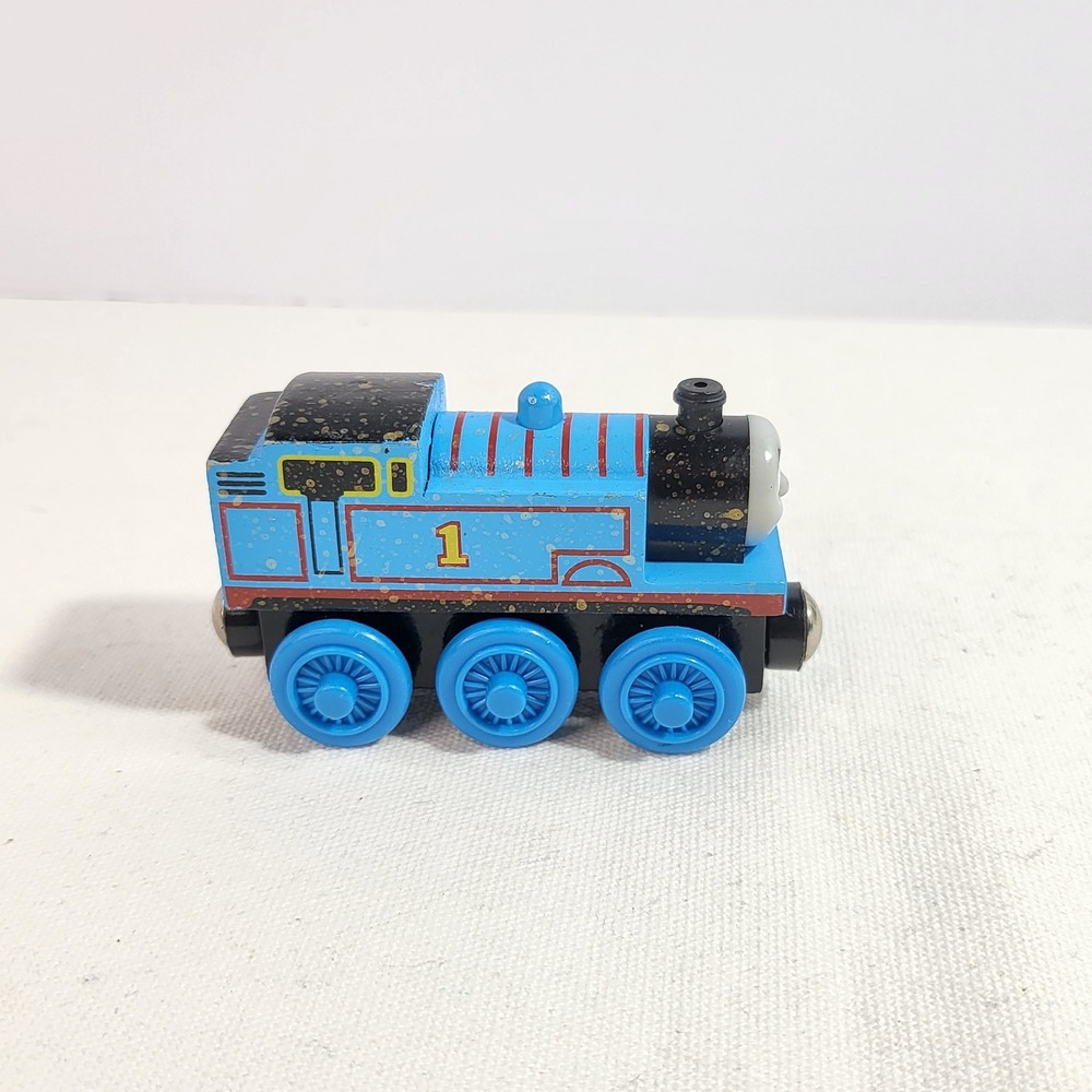 Excellent Thomas & Friends Wooden Railway Gold Dust Thomas and Salty Engines